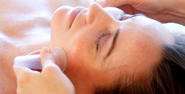 Баночный массаж - польза для лица и тела